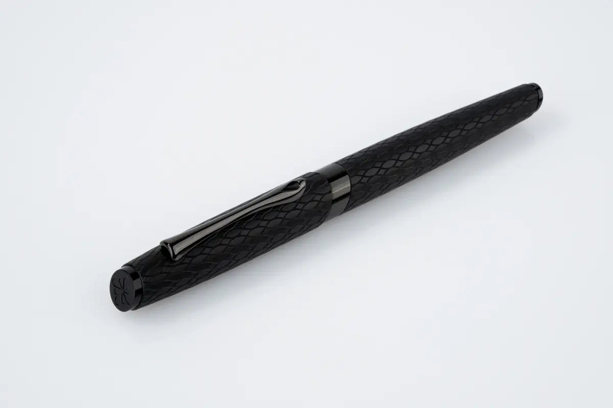 Diplomat Cobra Fountain - Black