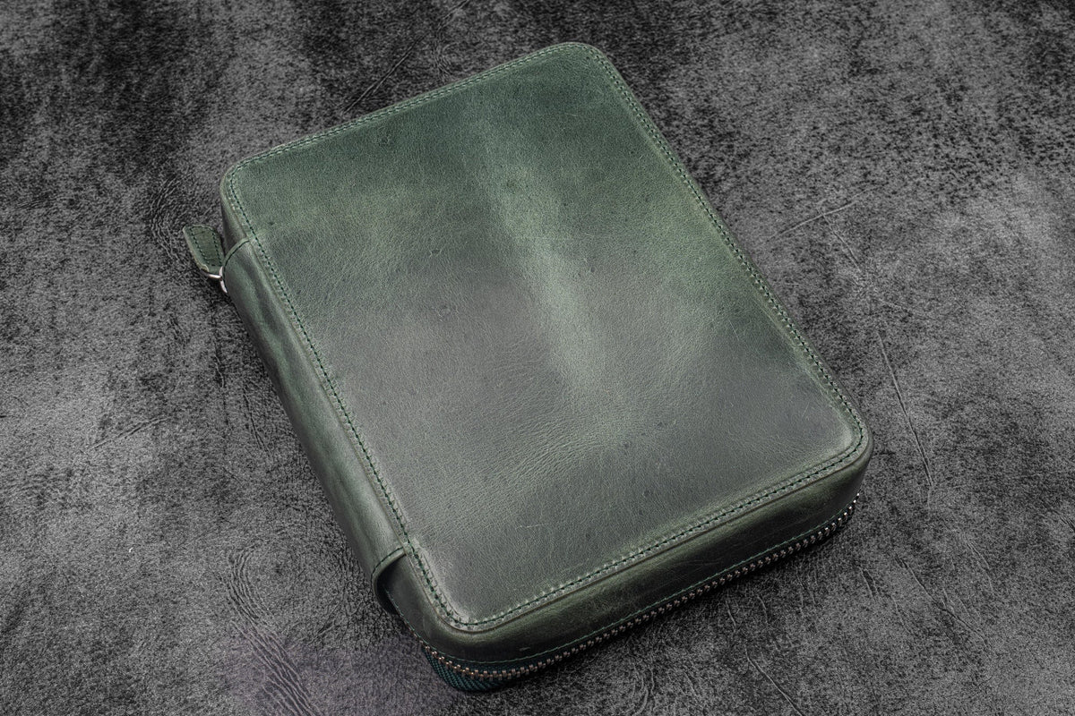 Galen Leather Co. Zippered A5 Wide Expansi Folio - Crazy Horse Forest Green