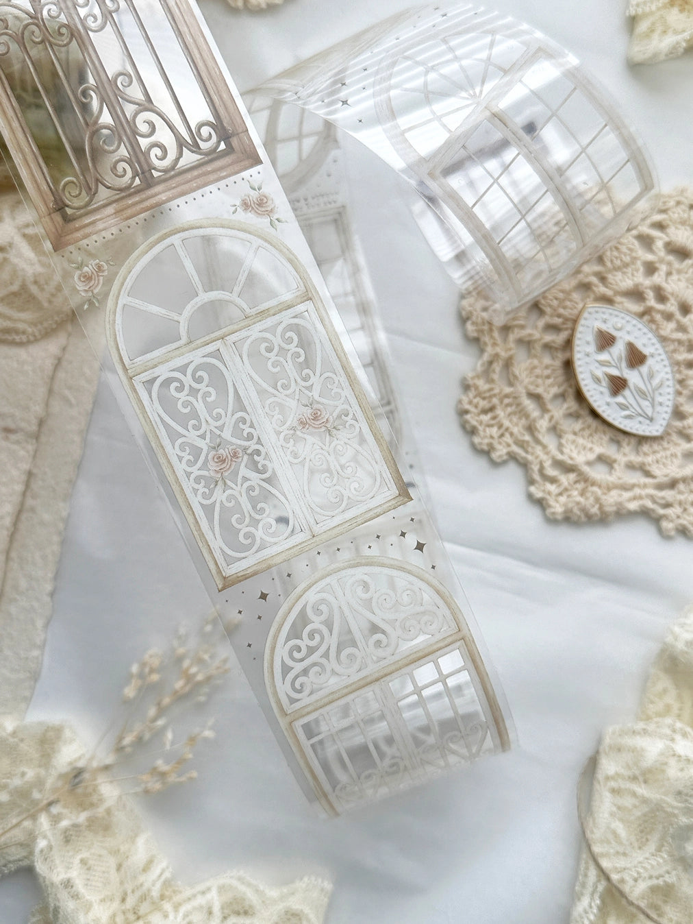 Leelajournals Pet Tape - Whimsical Windows Gloss ( Pre Cut)