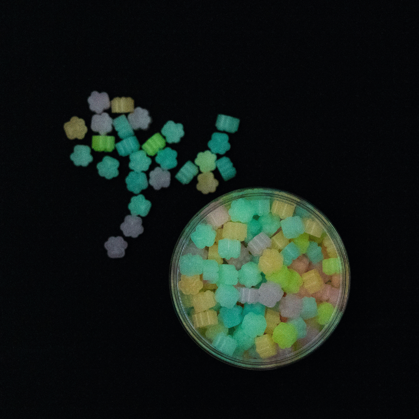 Archer & Olive - Glow in Dark Wax Seal Beads