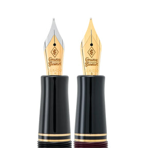Conway Stewart Churchill - Bordeaux with Gold Trim