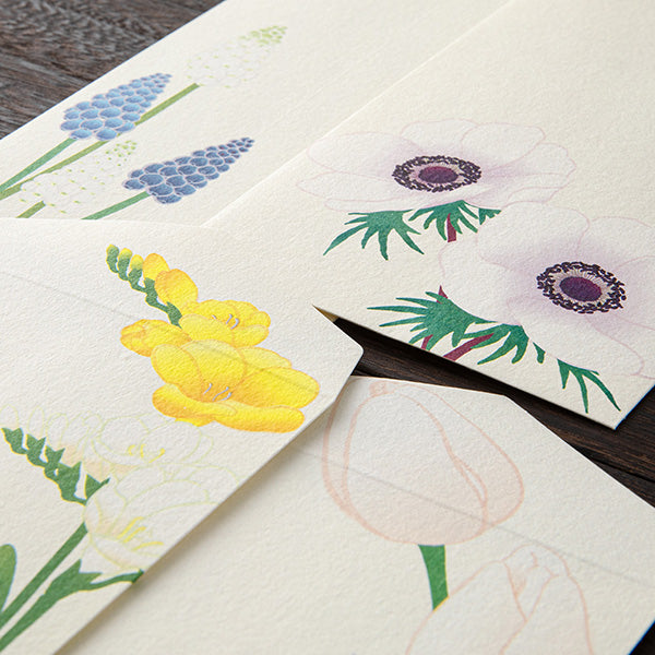 Midori Envelopes 158 Four Designs Spring Flower White