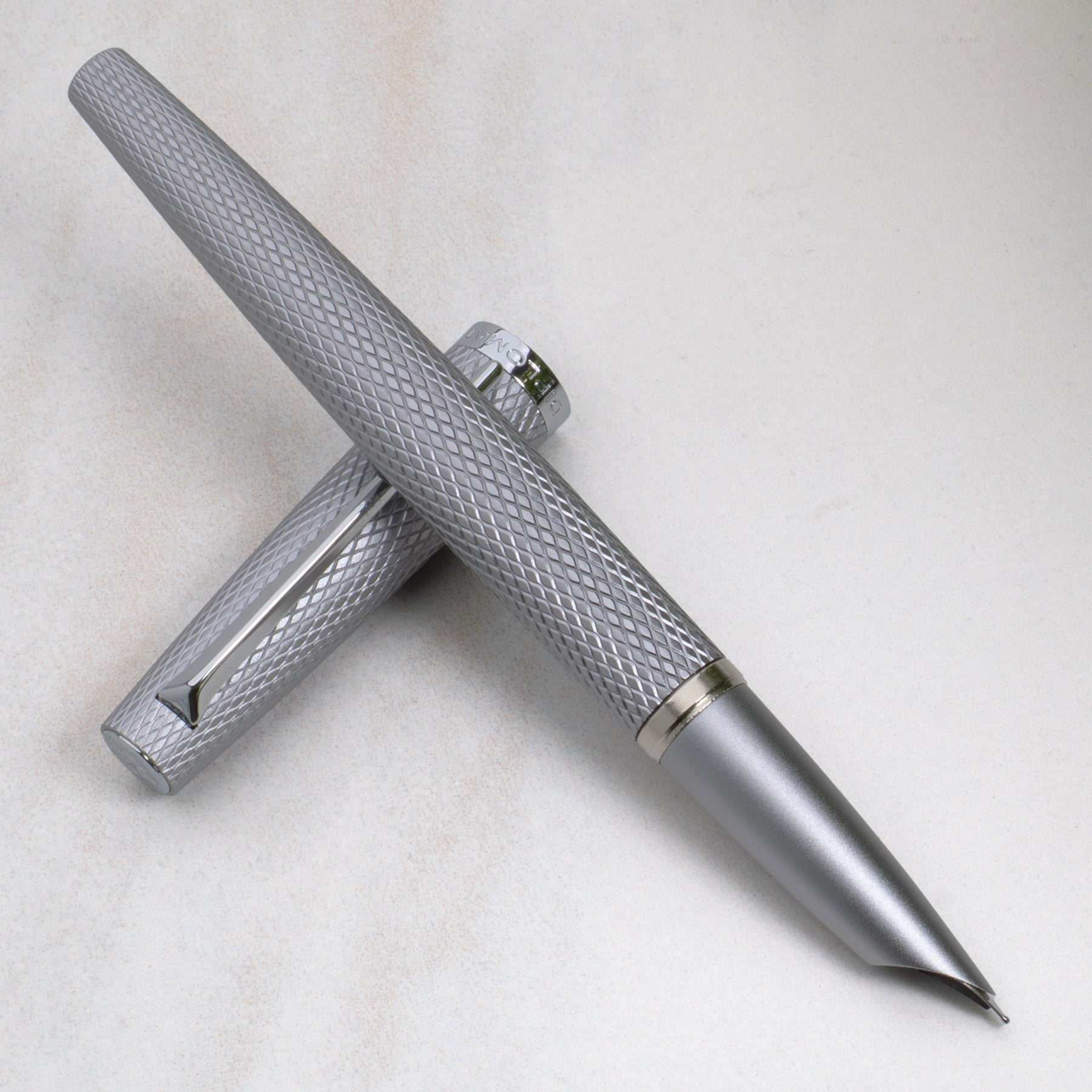 Diplomat Viper Fountain - Silver