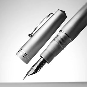 Leonardo Momento Zero - Aluminia Silver Trim