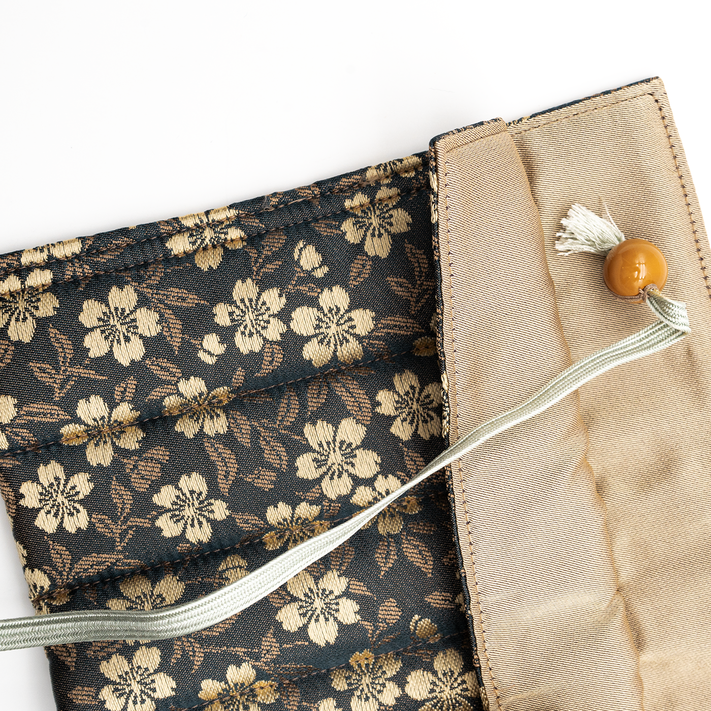 Yurie Pen case for 6 Pens - "Sakura (Cherry blossom)" Beige [#40]