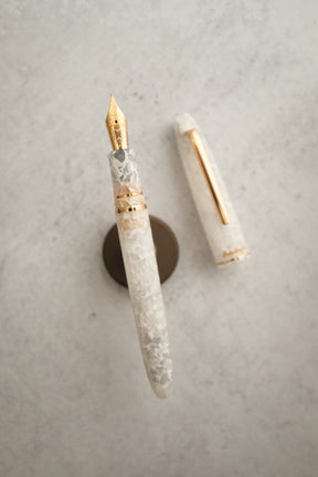 Esterbrook Estie Winter White with Gold Trim Fountain