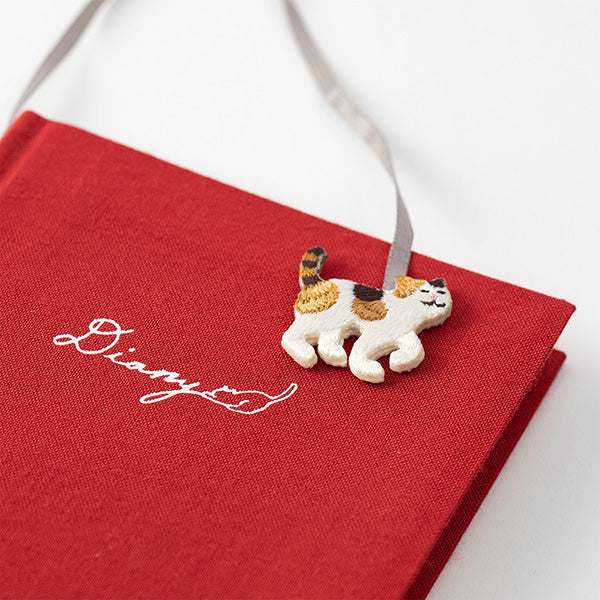 Midori Diary with Embroidered bookmark - Cat