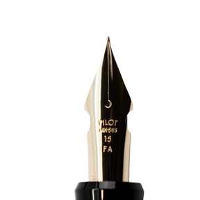 Pilot Custom 743 - Black