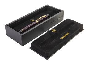 Conway Stewart Churchill - Bordeaux with Gold Trim